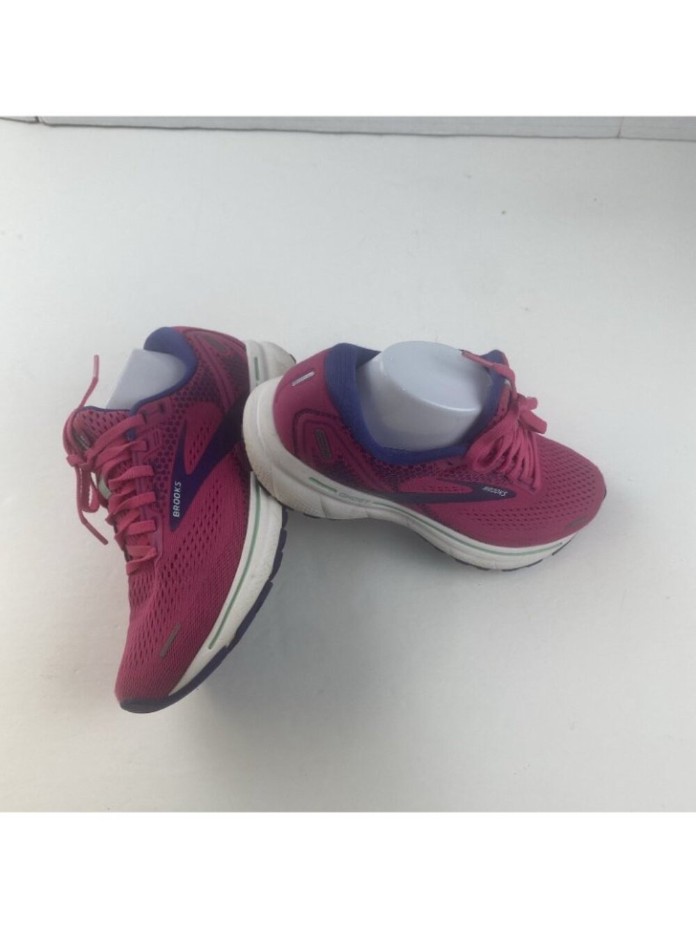 Brooks Shoes Ghost 14 Women's Size US 8 B EU 39 Pink Purple 1203561B612 Used